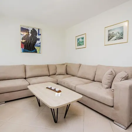 Kasta Apartamento *